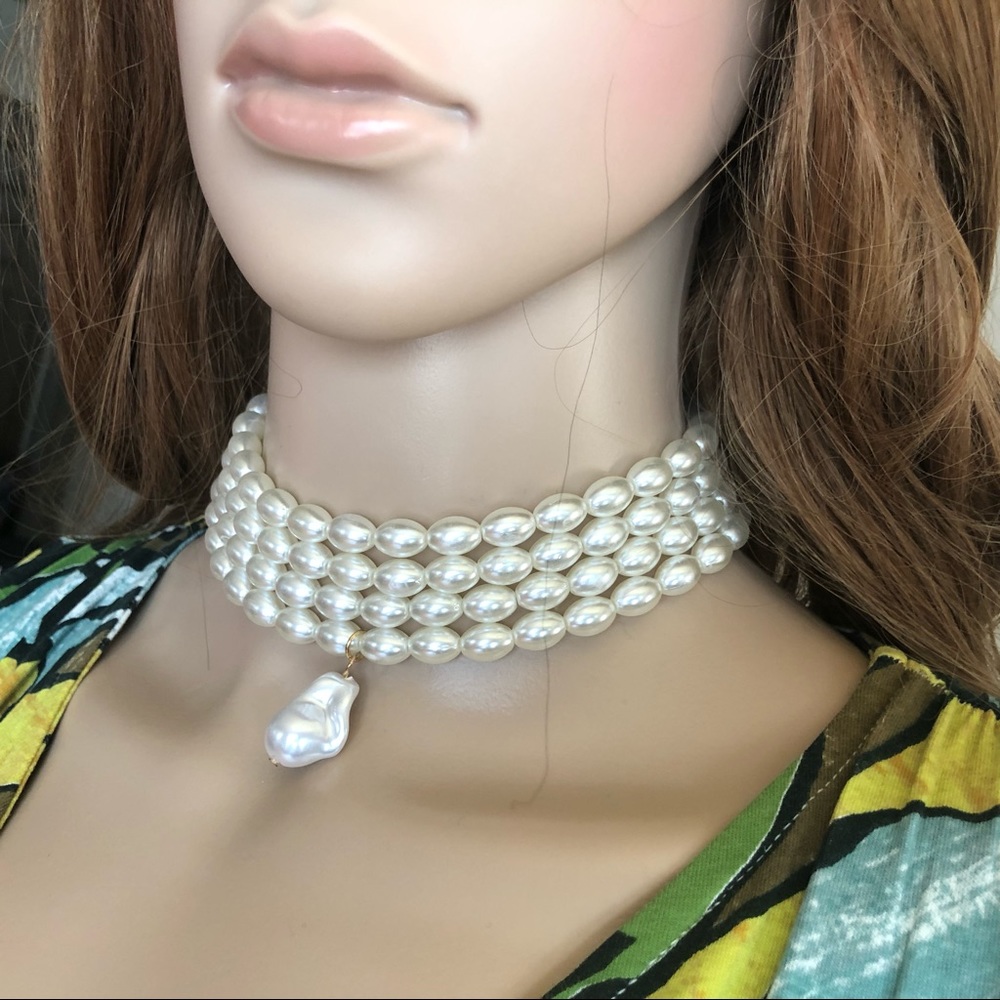Four Row Pearl Choker Necklace Layered Gold - Picture 3 of 6